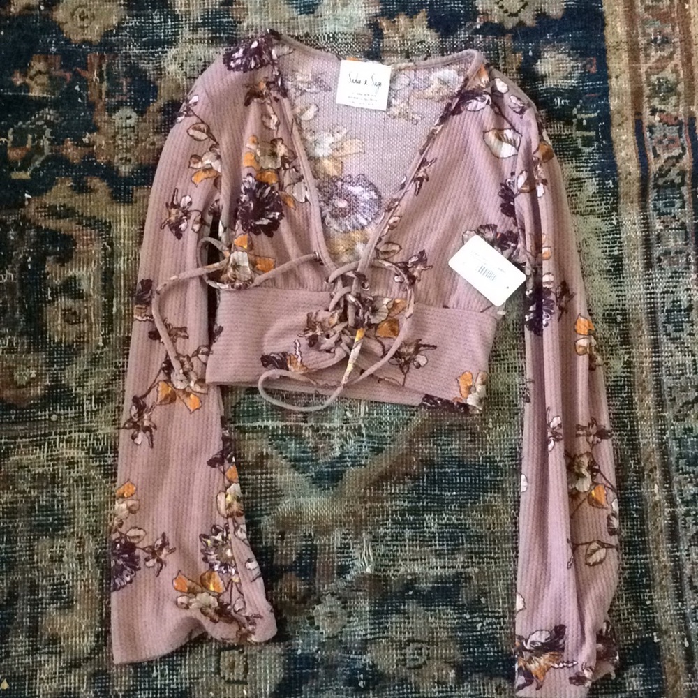 NWT Sadie + Sage Cropped LS Top